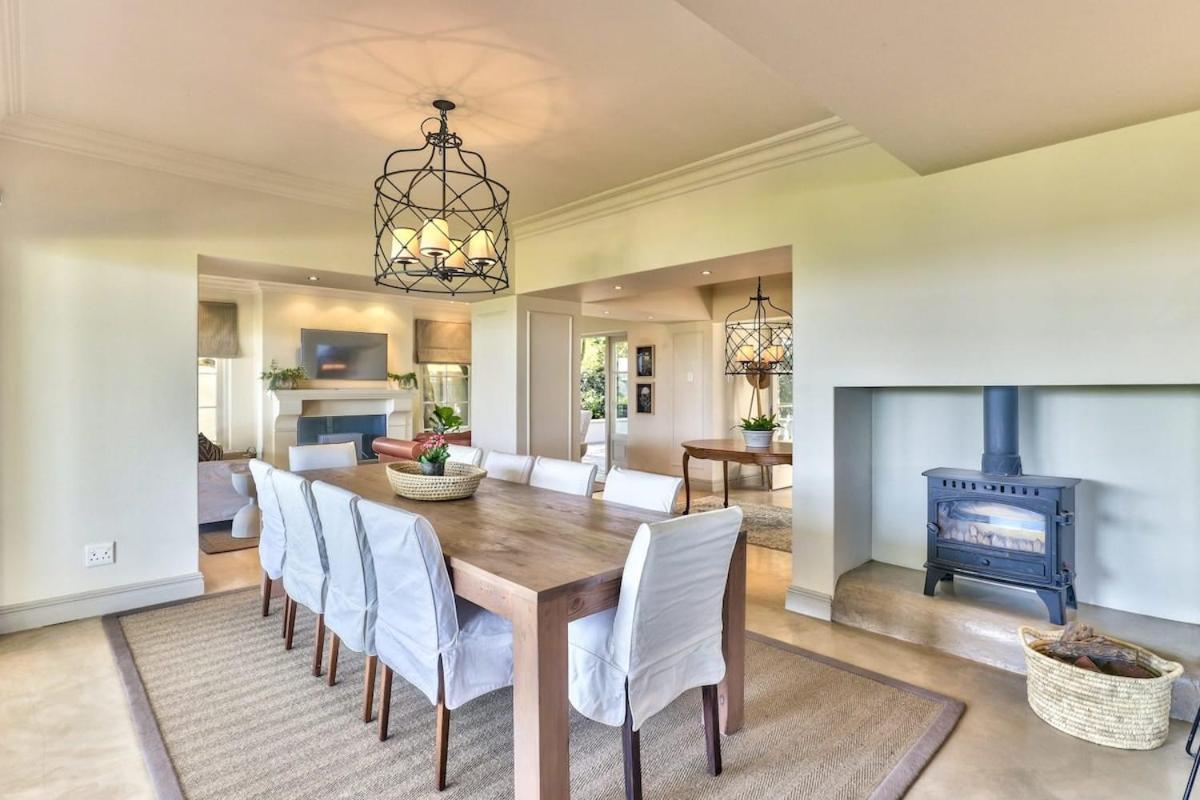 Villa Lush Family In Prestigious Area *